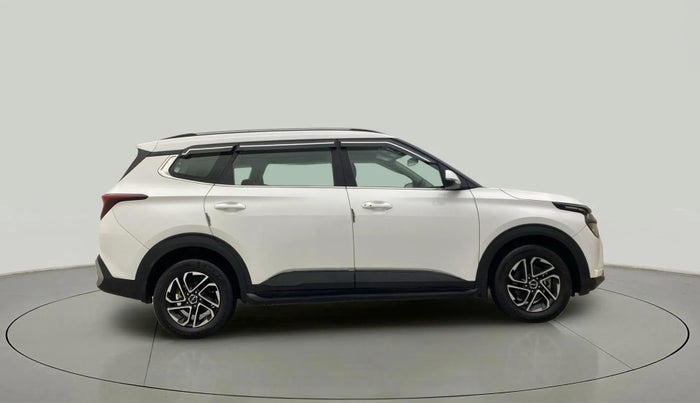 2022 KIA CARENS PRESTIGE PLUS 1.4 PETROL 7 STR, Petrol, Manual, 59,796 km, Right Side View