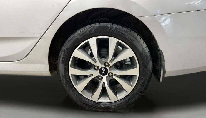 2015 Hyundai Verna FLUIDIC 4S 1.6 VTVT SX, Petrol, Manual, 18,363 km, Left Rear Wheel