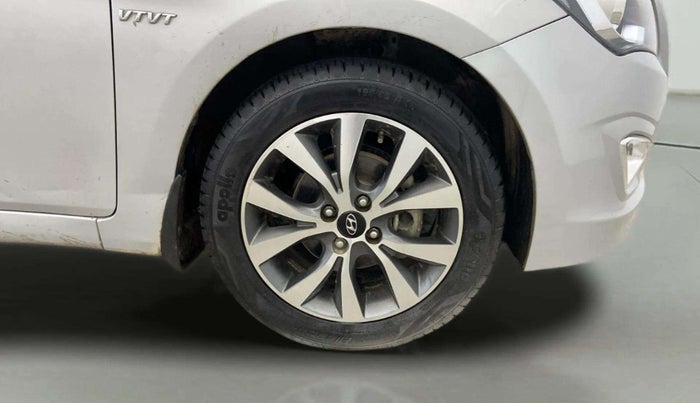 2015 Hyundai Verna FLUIDIC 4S 1.6 VTVT SX, Petrol, Manual, 18,363 km, Right Front Wheel