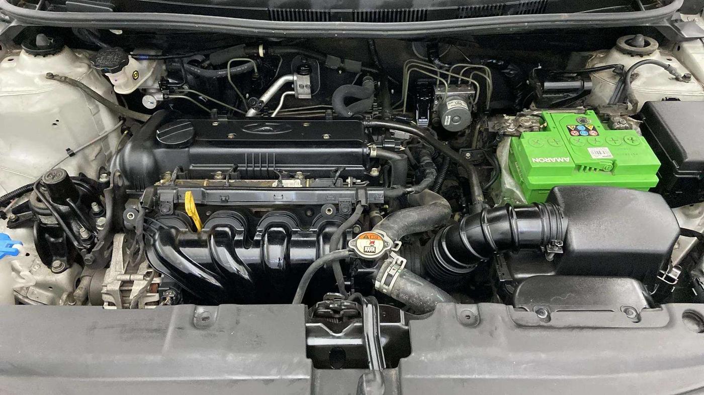 2015 Hyundai Verna FLUIDIC 4S 1.6 VTVT SX, Petrol, Manual, 18,363 km, Engine View