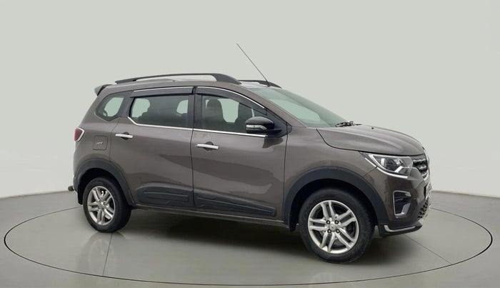 2023 Renault TRIBER RXZ, Petrol, Manual, 30,418 km, Right Front Diagonal