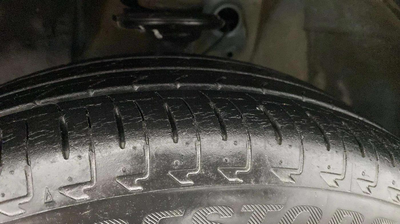 2018 Maruti IGNIS ZETA 1.2, Petrol, Manual, 27,652 km, Left Front Tyre Tread
