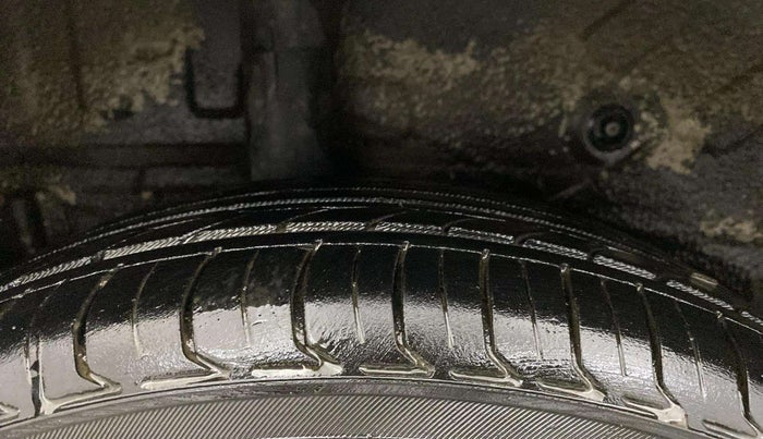 2015 Maruti Celerio VXI AMT, Petrol, Automatic, 47,197 km, Right Rear Tyre Tread