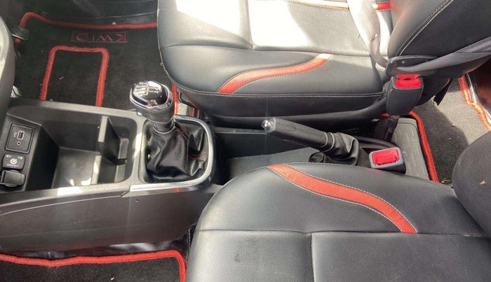 2019 Renault Kwid RXT 1.0 (O), CNG, Manual, 31,911 km, Gear Lever