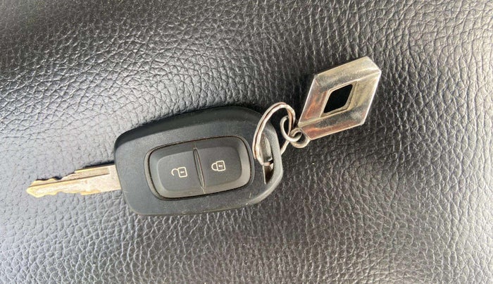 2019 Renault Kwid RXT 1.0 (O), CNG, Manual, 31,911 km, Key Close Up