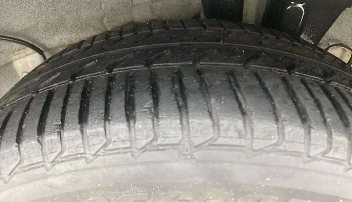 2021 Hyundai NEW I20 SPORTZ 1.2 AT, Petrol, Automatic, 36,606 km, Left Rear Tyre Tread