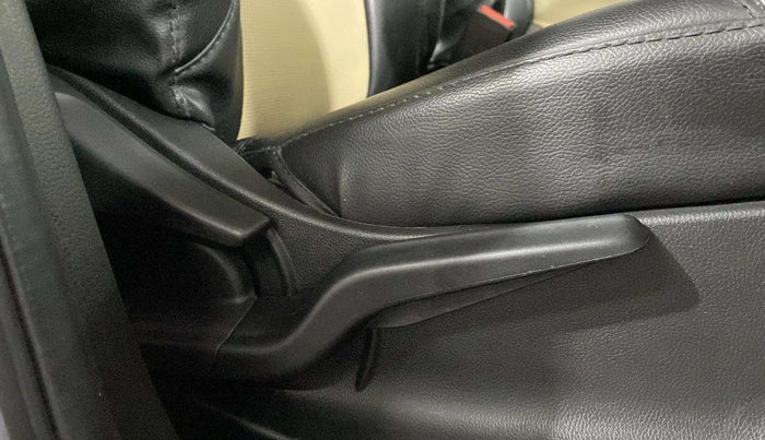 2022 Honda Amaze 1.2L I-VTEC S, Petrol, Manual, 52,845 km, Driver Side Adjustment Panel