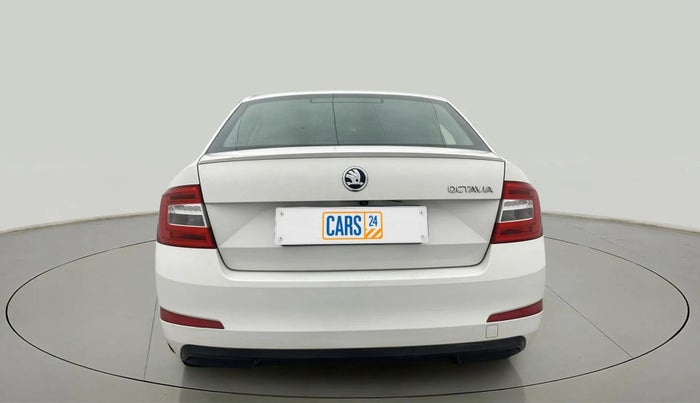 2016 Skoda Octavia STYLE PLUS AT 1.8 TSI, Petrol, Automatic, 79,357 km, Back/Rear