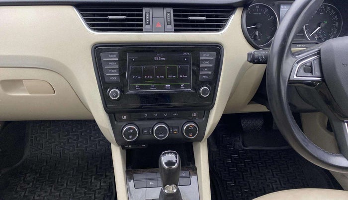 2016 Skoda Octavia STYLE PLUS AT 1.8 TSI, Petrol, Automatic, 79,357 km, Air Conditioner