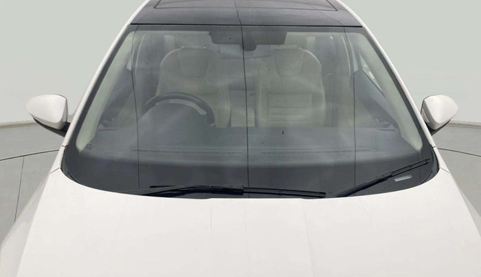 2016 Skoda Octavia STYLE PLUS AT 1.8 TSI, Petrol, Automatic, 79,357 km, Front Windshield