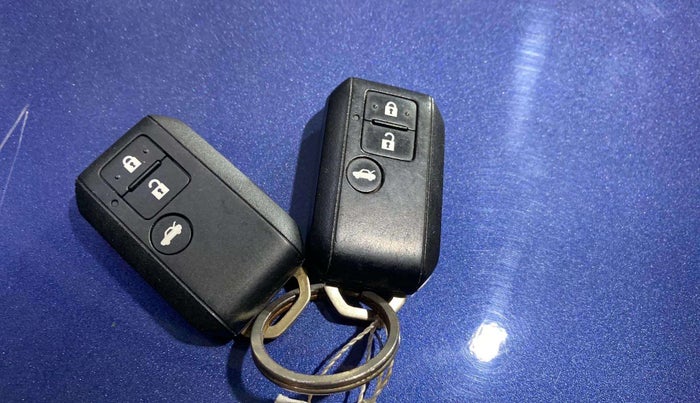 2017 Maruti Dzire ZXI AMT, Petrol, Automatic, 19,208 km, Key Close Up