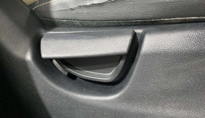 2019 Hyundai NEW SANTRO SPORTZ AMT, Petrol, Automatic, 30,216 km, Driver Side Adjustment Panel