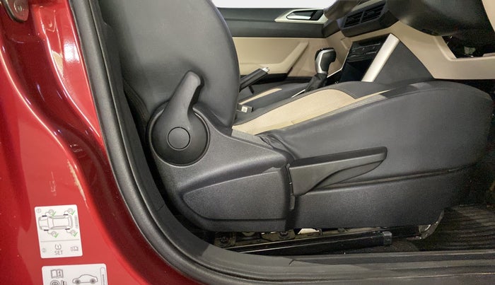 2023 Volkswagen VIRTUS TOPLINE TSI 1.0 AT, Petrol, Automatic, 13,772 km, Driver Side Adjustment Panel