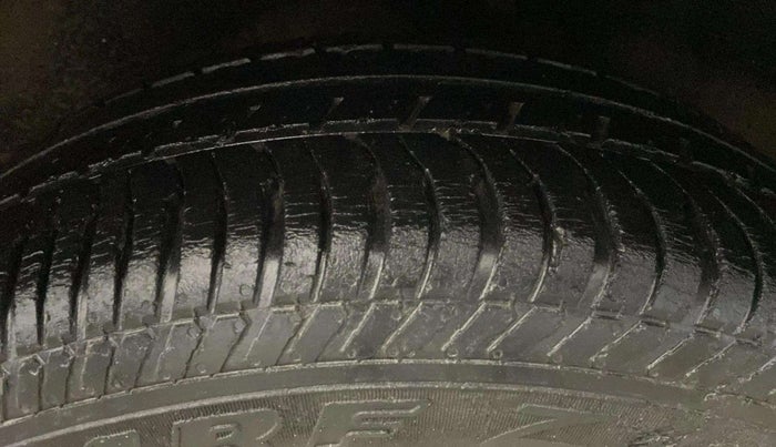 2015 Ford Ecosport TITANIUM 1.5L PETROL AT, Petrol, Automatic, 71,661 km, Left Front Tyre Tread
