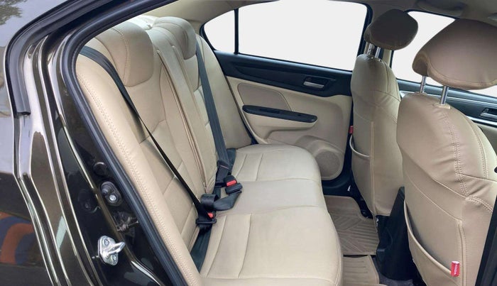 2024 Honda Amaze 1.2L I-VTEC VX, Petrol, Manual, 22,060 km, Right Side Rear Door Cabin