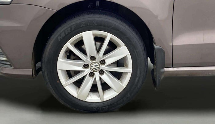 2016 Volkswagen Ameo HIGHLINE1.5L, Diesel, Manual, 1,21,952 km, Left Front Wheel