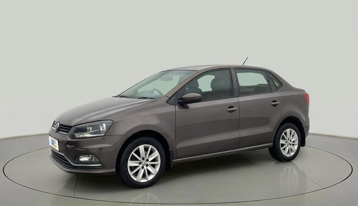 2016 Volkswagen Ameo HIGHLINE1.5L, Diesel, Manual, 1,21,952 km, Left Front Diagonal