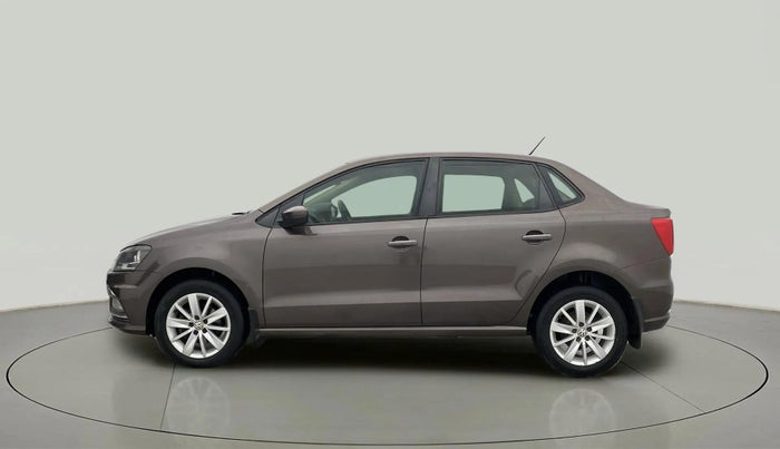 2016 Volkswagen Ameo HIGHLINE1.5L, Diesel, Manual, 1,21,952 km, Left Side