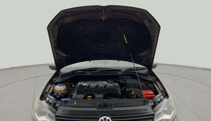 2016 Volkswagen Ameo HIGHLINE1.5L, Diesel, Manual, 1,21,952 km, Open Bonet