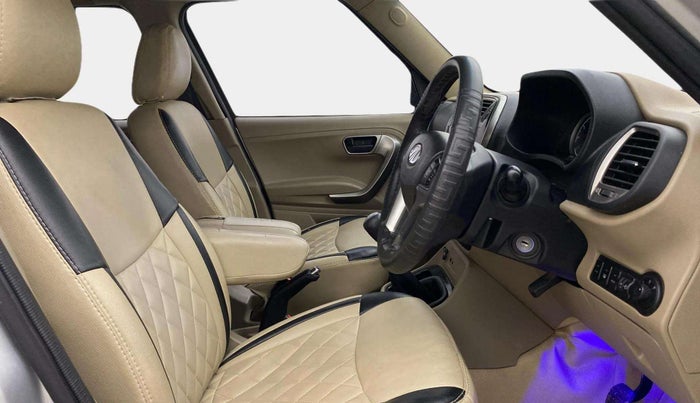 2022 Mahindra BOLERO NEO N 10 (O), Diesel, Manual, 80,253 km, Right Side Front Door Cabin