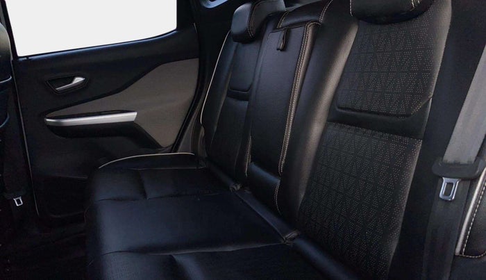 2021 Nissan MAGNITE XV MT, Petrol, Manual, 26,137 km, Right Side Rear Door Cabin