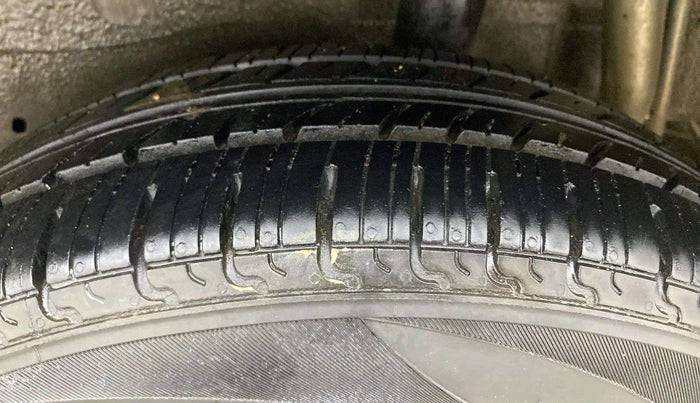 2017 Maruti Celerio VXI AMT, Petrol, Automatic, 77,614 km, Left Rear Tyre Tread
