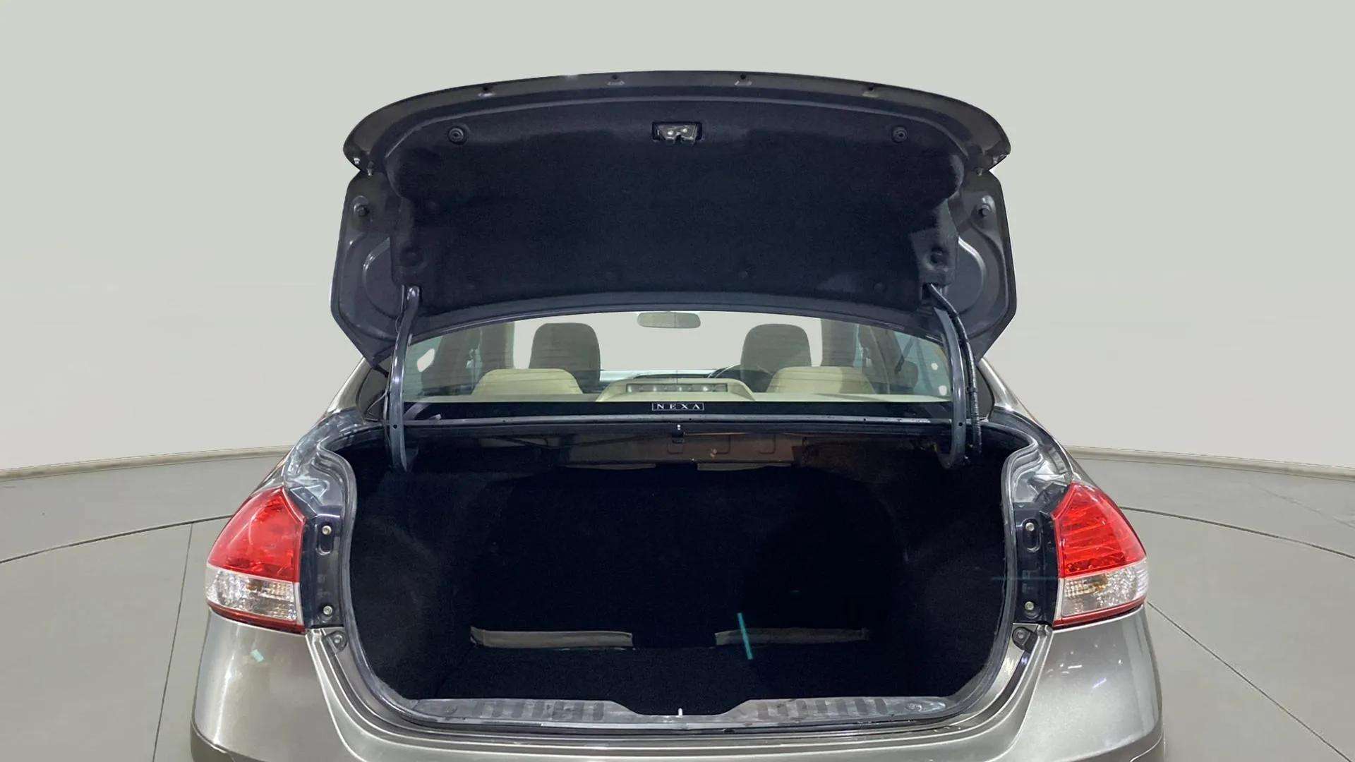 Boot-Open-Top-Half-View-43