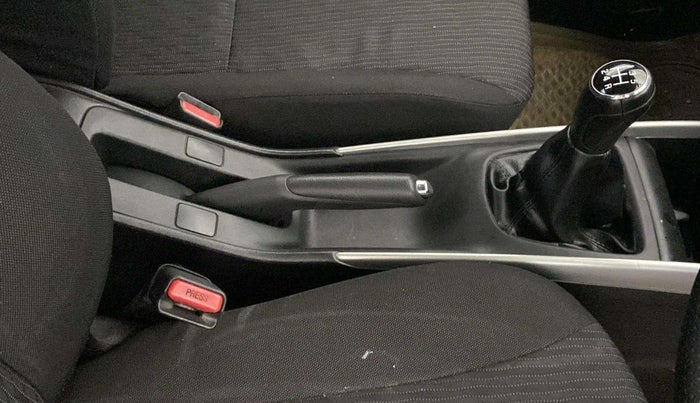 2017 Maruti Baleno DELTA PETROL 1.2, Petrol, Manual, 63,509 km, Gear Lever