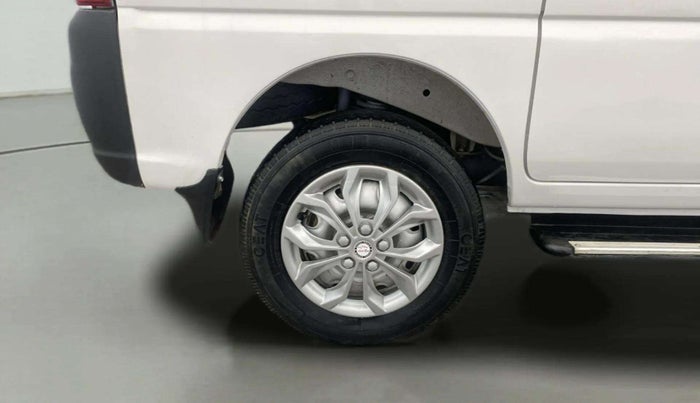2021 Maruti Eeco TOUR V 7 STR, Petrol, Manual, 40,717 km, Right Rear Wheel