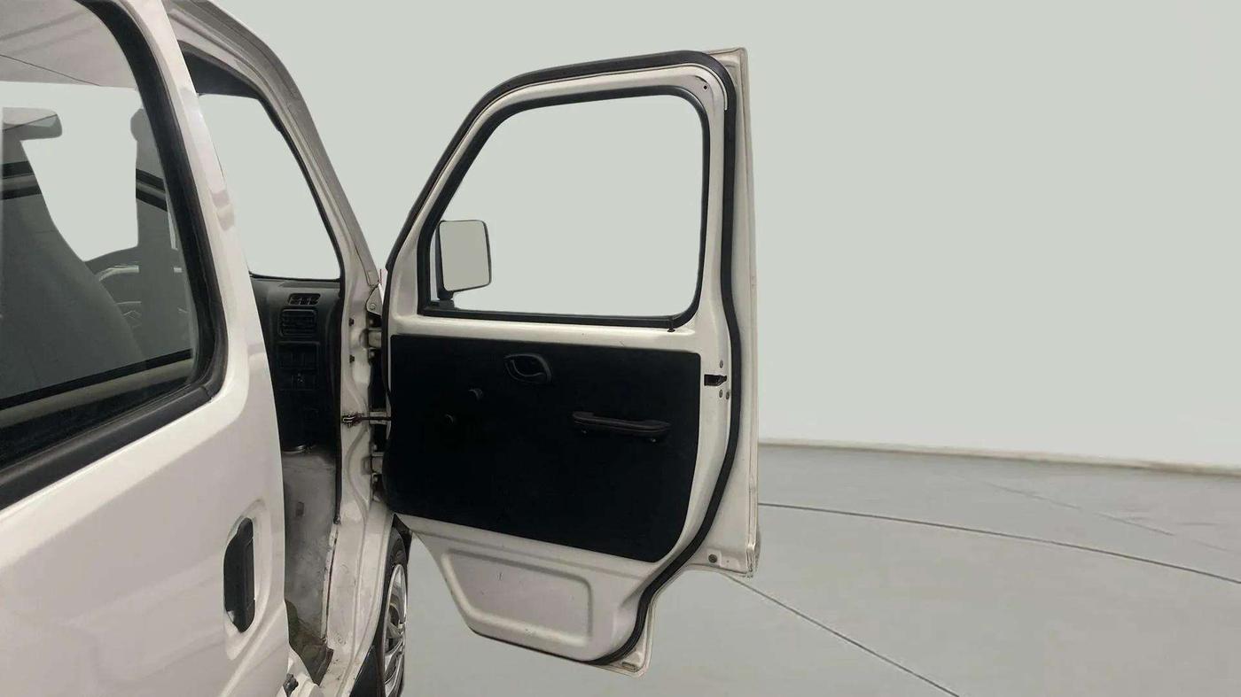 2021 Maruti Eeco TOUR V 7 STR, Petrol, Manual, 40,717 km, RHS Front Door