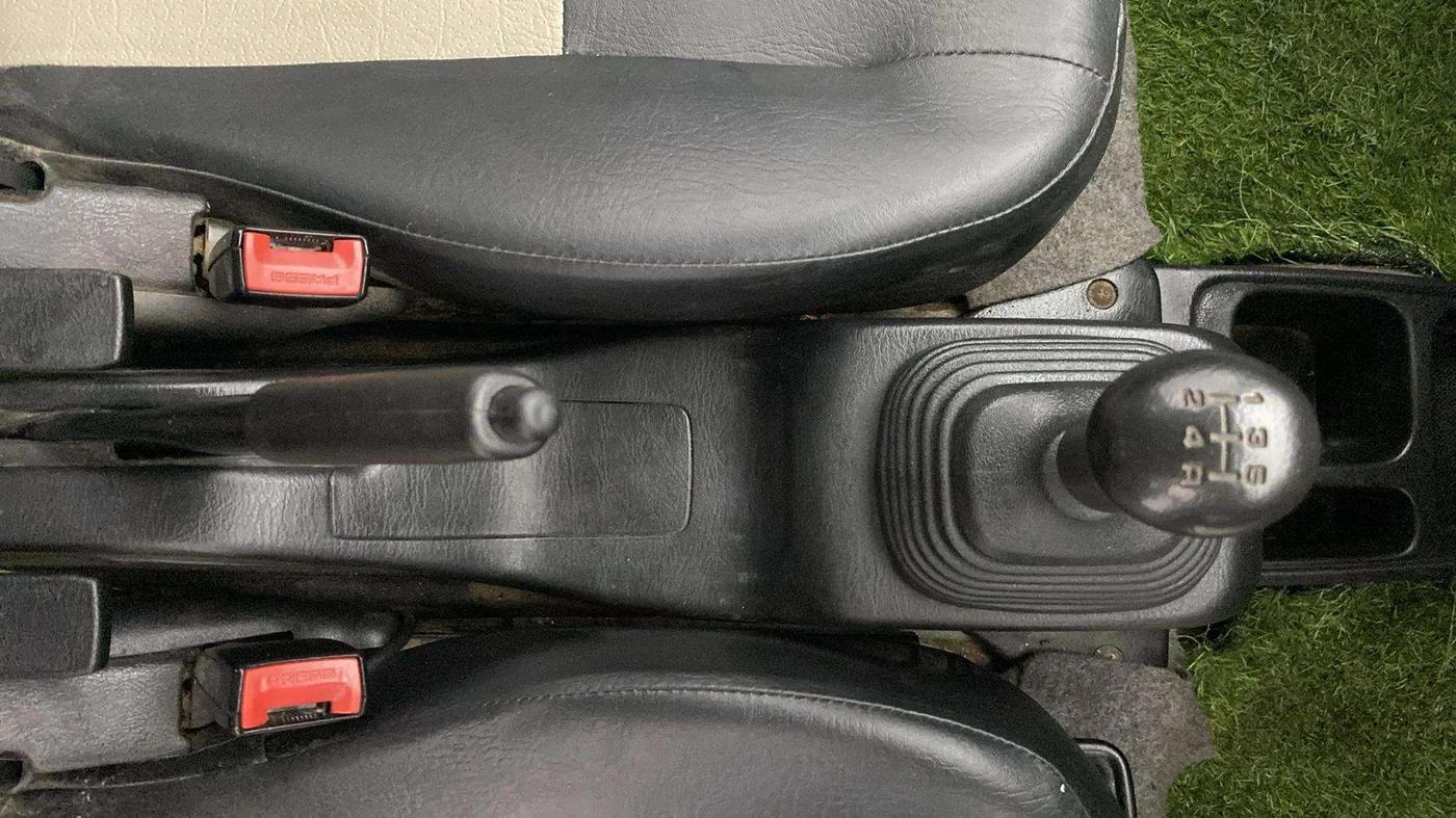 2021 Maruti Eeco TOUR V 7 STR, Petrol, Manual, 40,717 km, Gear Lever