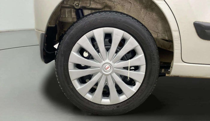 2013 Maruti Wagon R 1.0 VXI, Petrol, Manual, 40,040 km, Right Rear Wheel