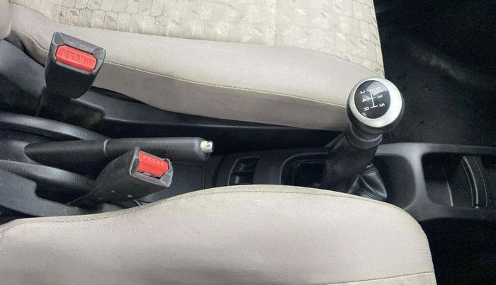 2013 Maruti Wagon R 1.0 VXI, Petrol, Manual, 40,040 km, Gear Lever
