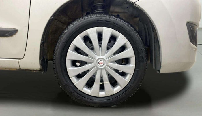 2013 Maruti Wagon R 1.0 VXI, Petrol, Manual, 40,040 km, Right Front Wheel