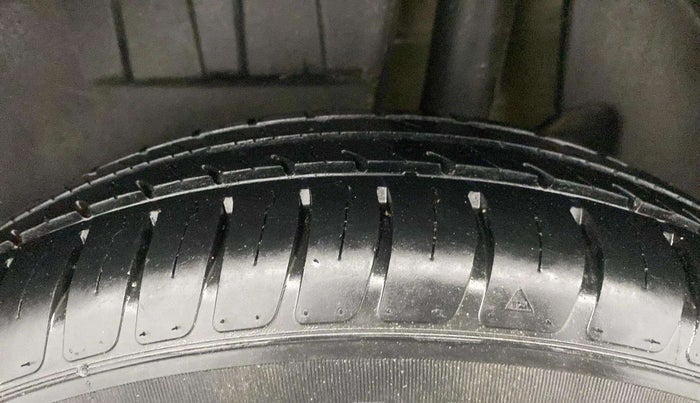 2019 Maruti Dzire VXI AMT, Petrol, Automatic, 51,662 km, Left Rear Tyre Tread