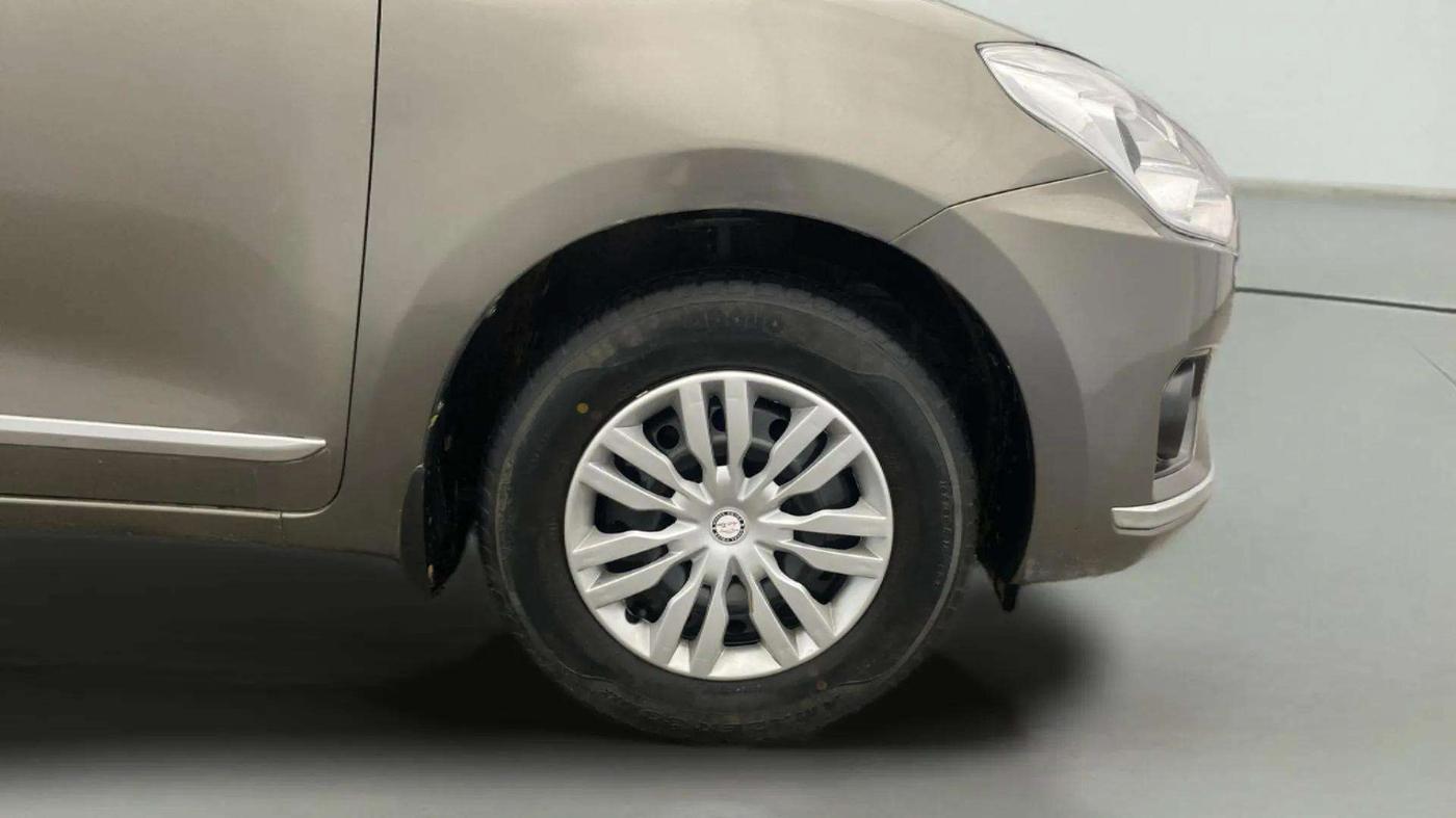 2019 Maruti Dzire VXI AMT, Petrol, Automatic, 51,662 km, Right Front Wheel