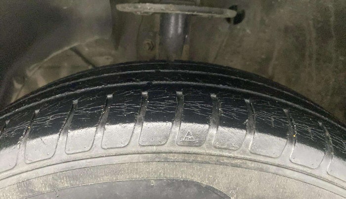 2019 Maruti Dzire VXI AMT, Petrol, Automatic, 51,662 km, Left Front Tyre Tread