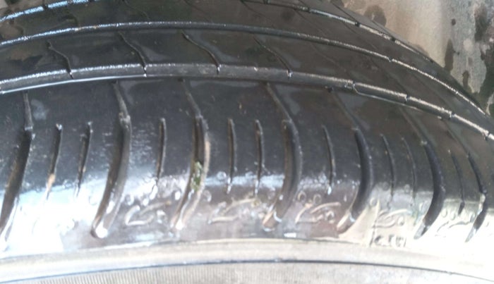 2021 Tata ALTROZ XM PLUS PETROL, Petrol, Manual, 43,360 km, Right Front Tyre Tread