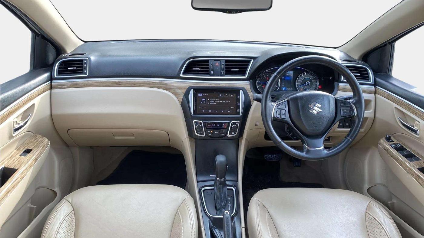 2020 Maruti Ciaz ALPHA  AT 1.5 SHVS PETROL, Petrol, Automatic, 1,12,265 km, Dashboard