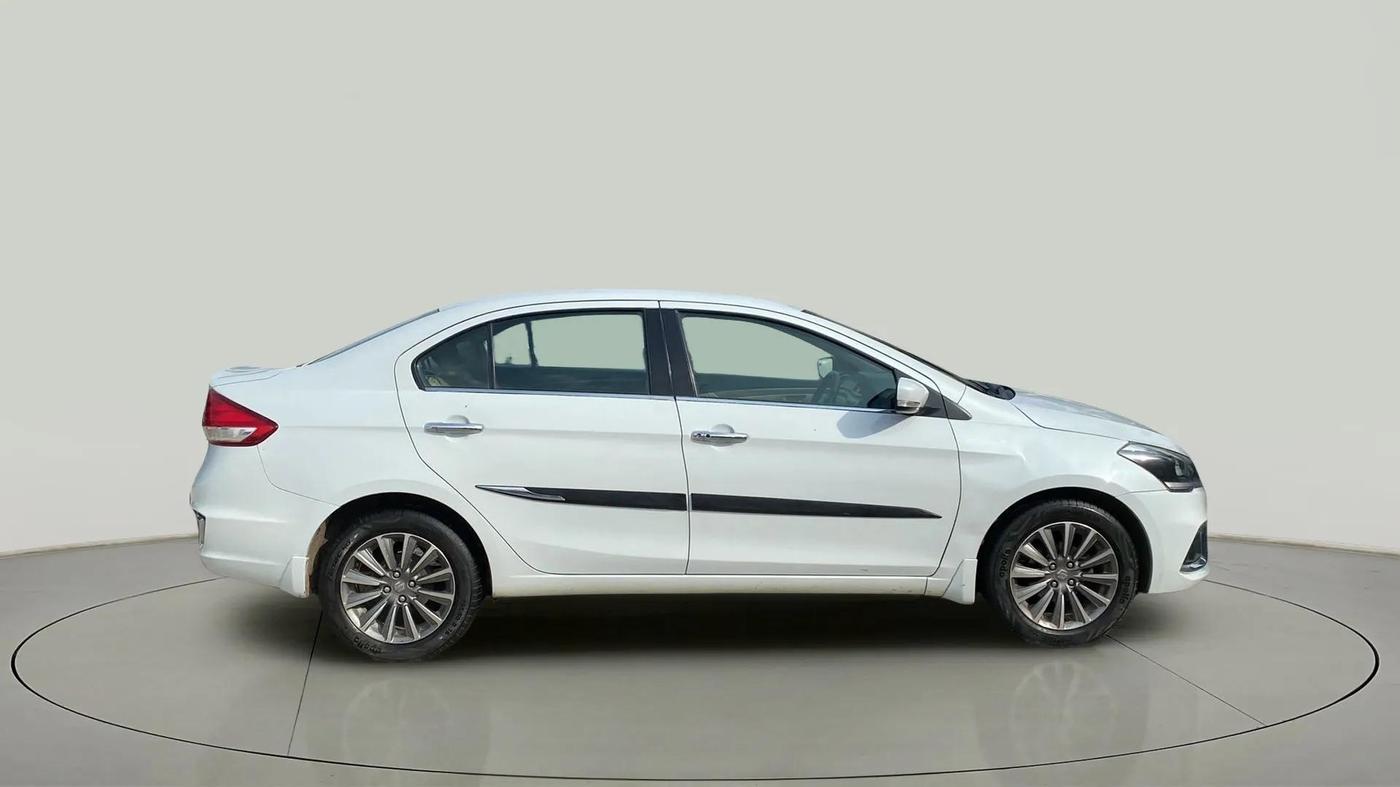 2020 Maruti Ciaz ALPHA  AT 1.5 SHVS PETROL, Petrol, Automatic, 1,12,265 km, Right Side View