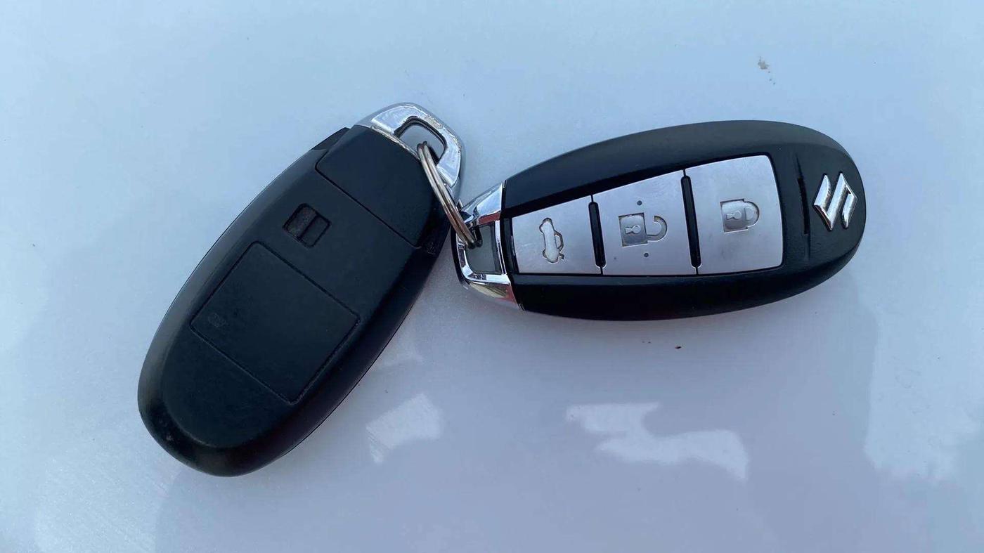 2020 Maruti Ciaz ALPHA  AT 1.5 SHVS PETROL, Petrol, Automatic, 1,12,265 km, Key Close Up