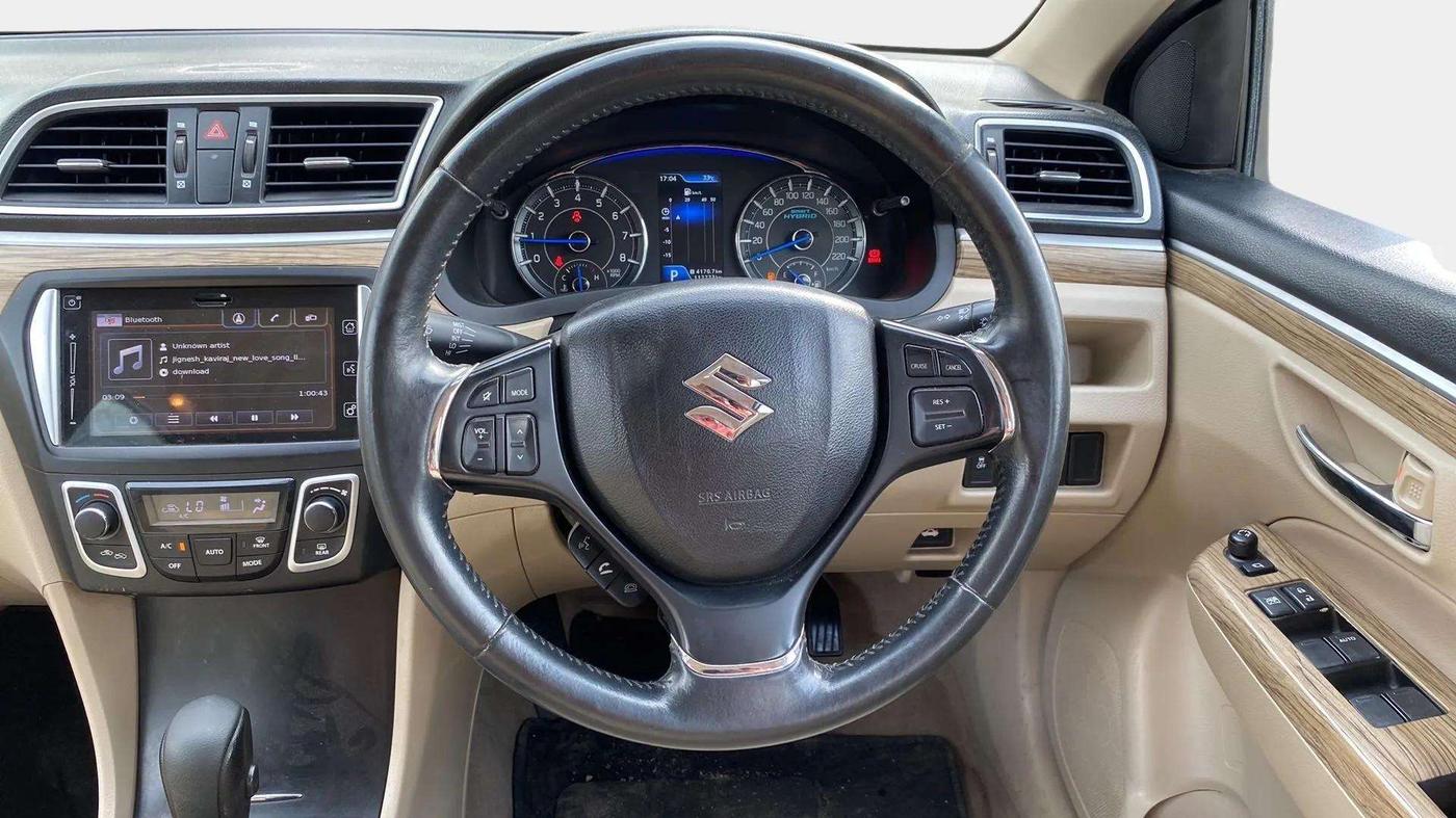 2020 Maruti Ciaz ALPHA  AT 1.5 SHVS PETROL, Petrol, Automatic, 1,12,265 km, Steering Wheel Close Up