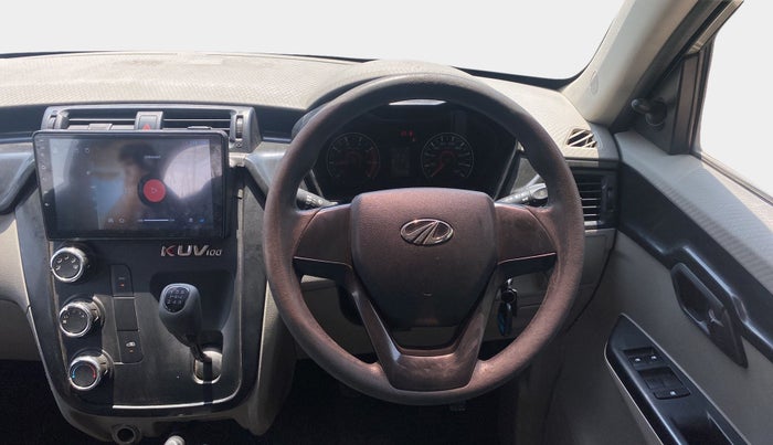 2017 Mahindra Kuv100 K4 6 STR, Petrol, Manual, 54,647 km, Steering Wheel Close Up