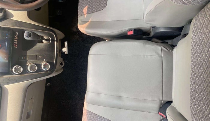 2017 Mahindra Kuv100 K4 6 STR, Petrol, Manual, 54,647 km, Gear Lever