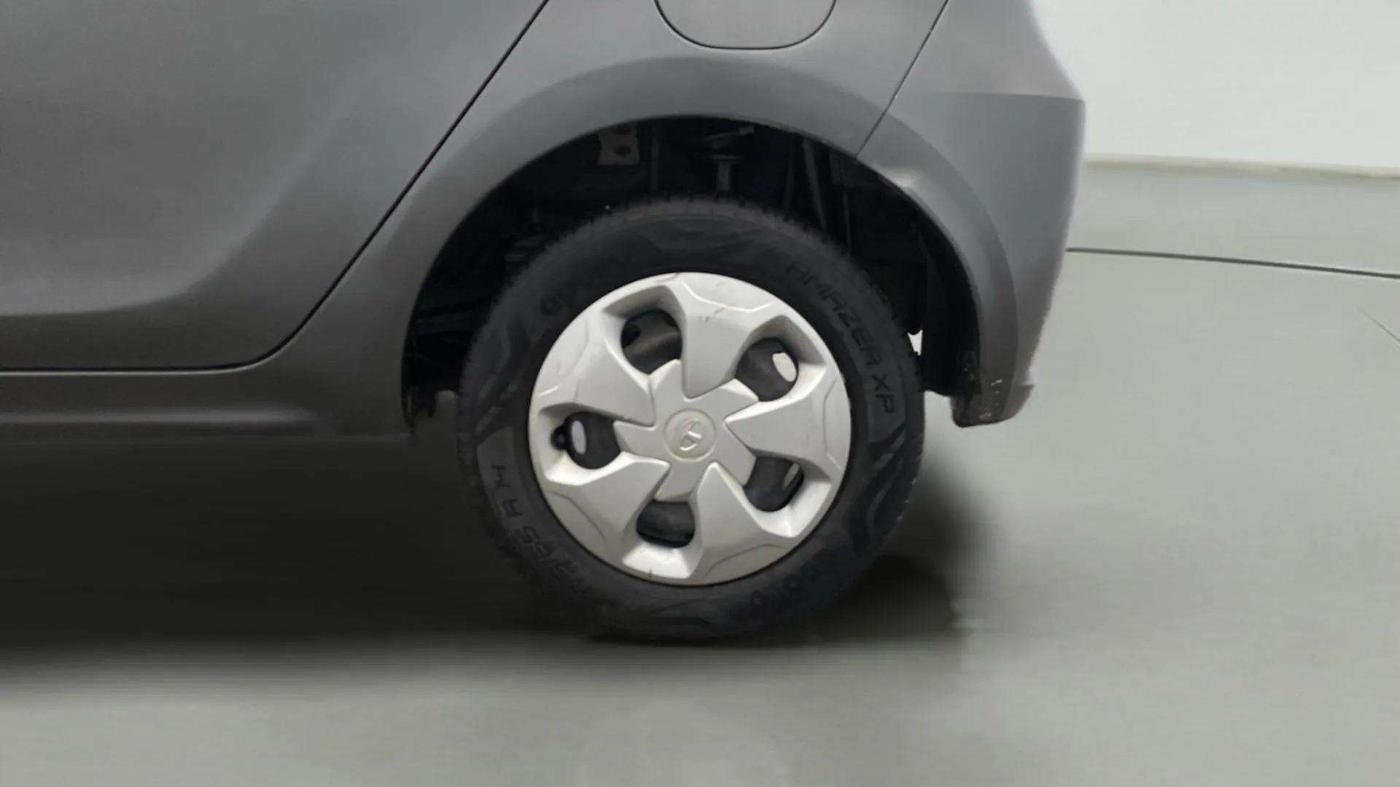 2021 Tata Tiago XT (O) PETROL, Petrol, Manual, 65,179 km, Left Rear Wheel