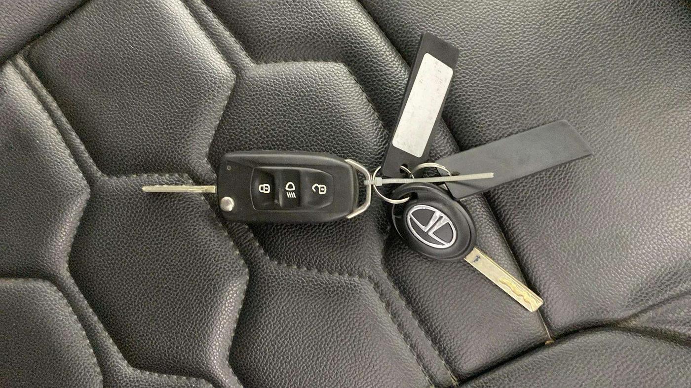 2021 Tata Tiago XT (O) PETROL, Petrol, Manual, 65,179 km, Key Close Up