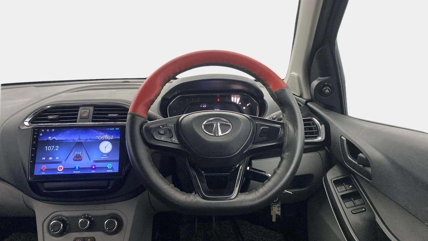2021 Tata Tiago XT (O) PETROL, Petrol, Manual, 65,179 km, Steering Wheel Close Up
