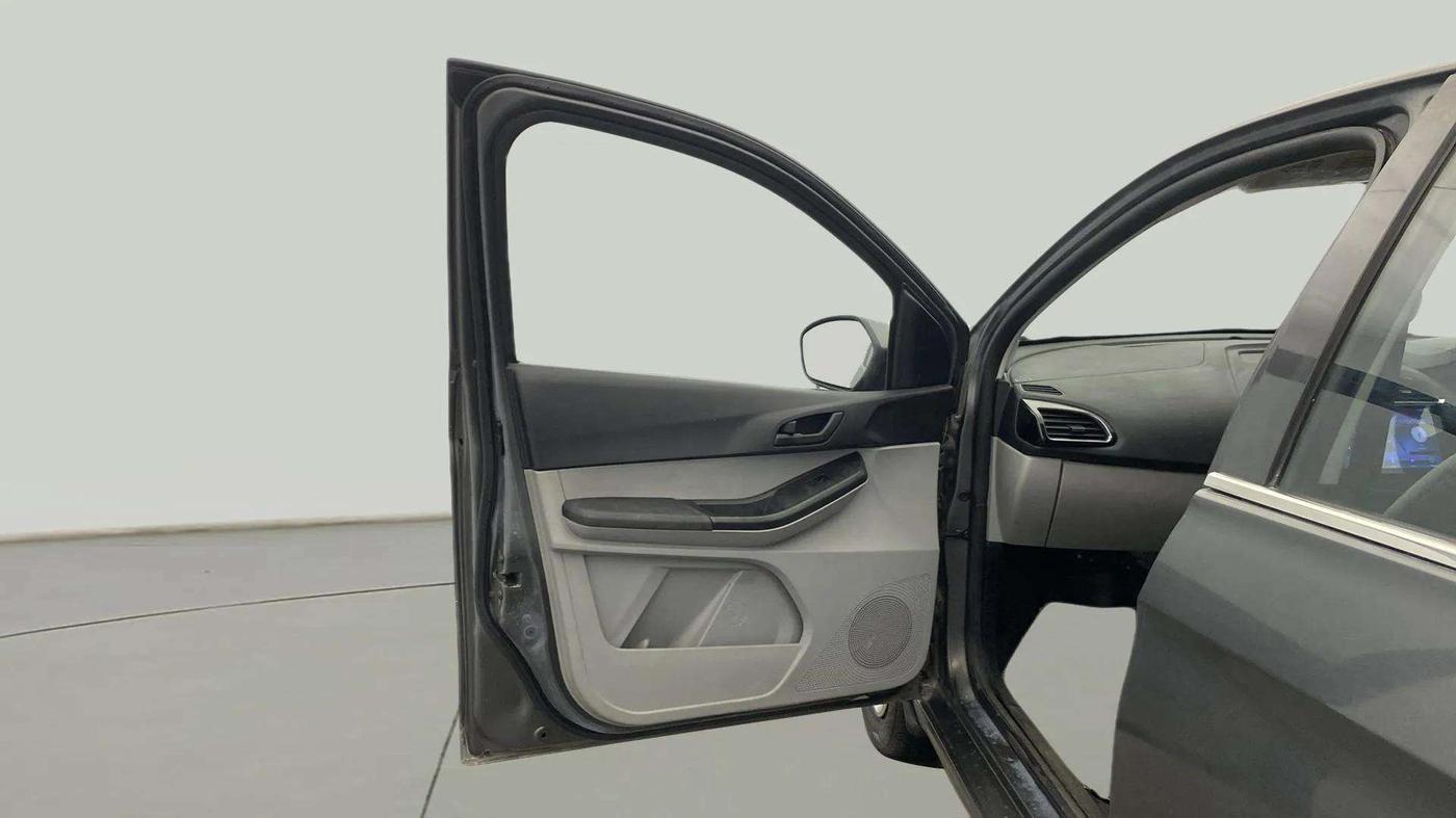 2021 Tata Tiago XT (O) PETROL, Petrol, Manual, 65,179 km, LHS Front Door