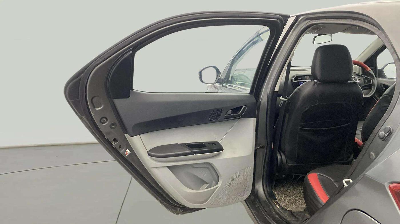 2021 Tata Tiago XT (O) PETROL, Petrol, Manual, 65,179 km, LHS Rear Door