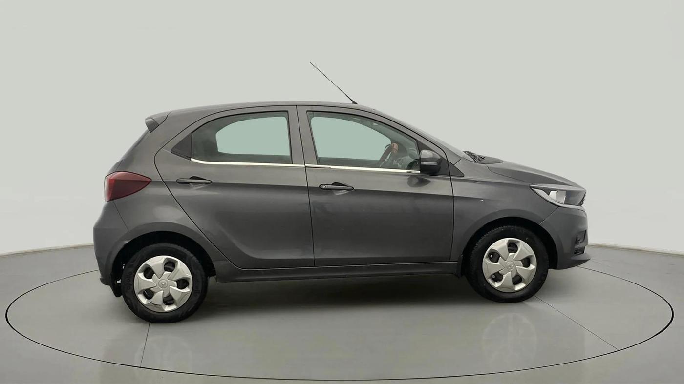 2021 Tata Tiago XT (O) PETROL, Petrol, Manual, 65,179 km, Right Side View